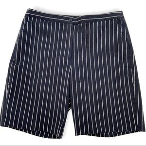 Navy and white pinstripe ladies golf casual shorts pockets 8” inseam sports 14﻿﻿